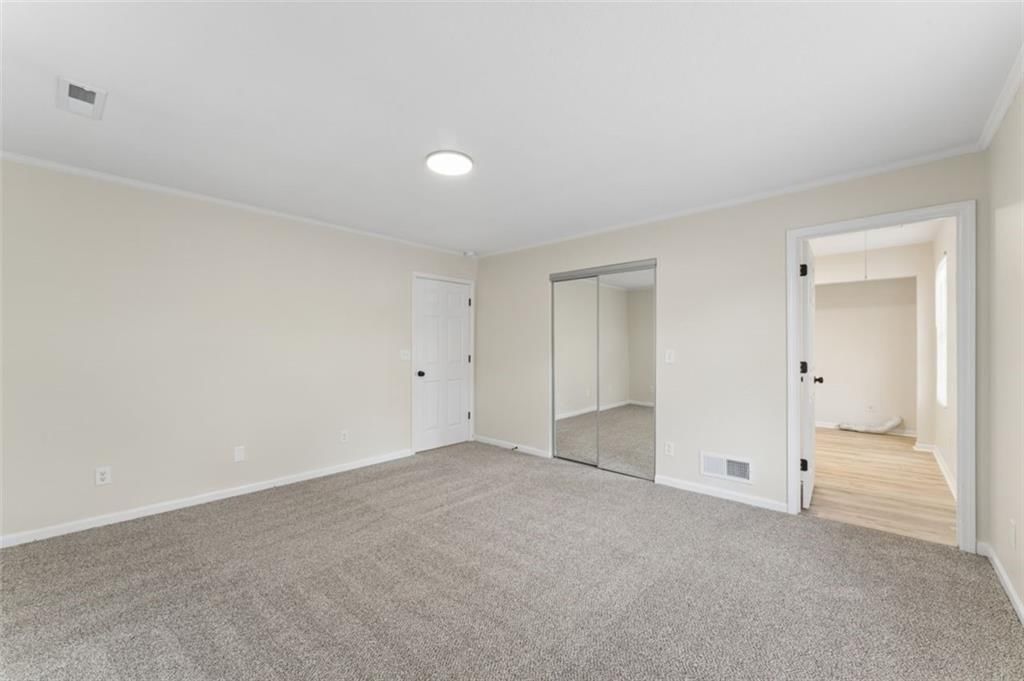806 W Lexington Street — photo 30