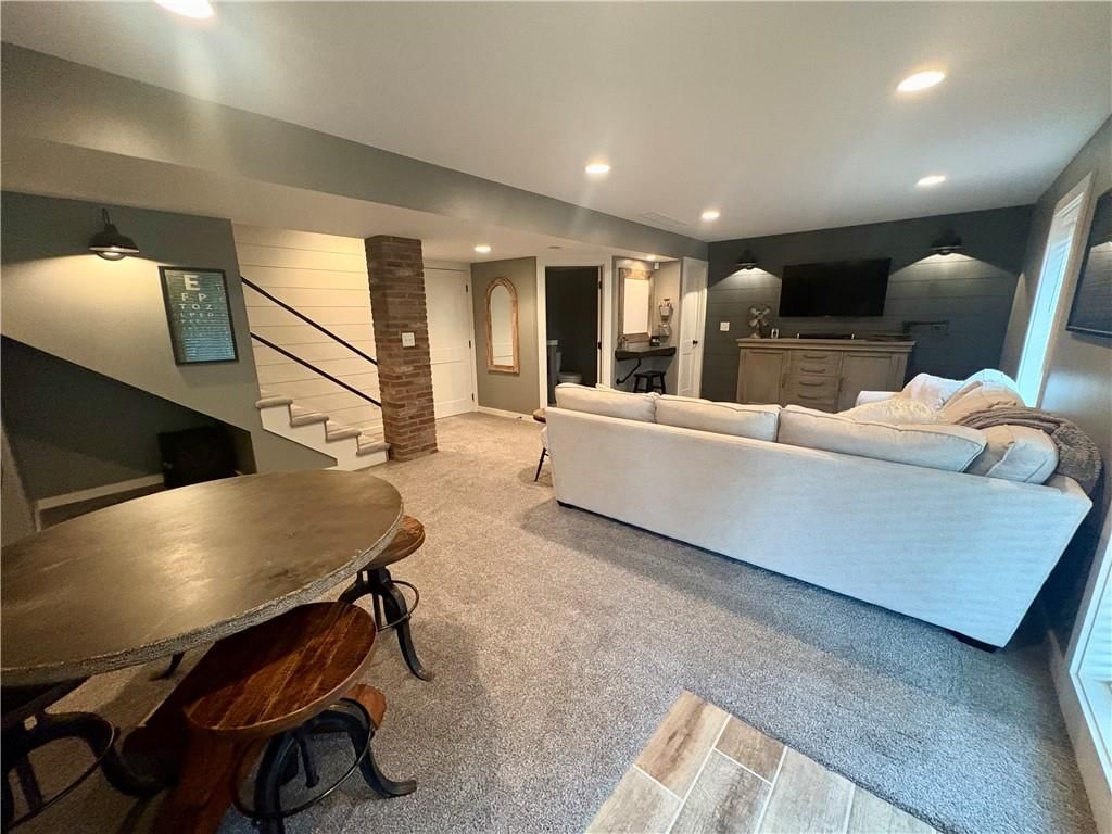 1021 SE Scarlet Court — photo 24