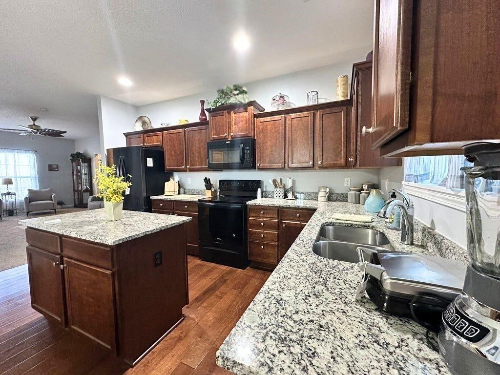 840 NE 65th Terrace — photo 10