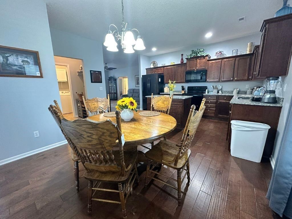 840 NE 65th Terrace — photo 12