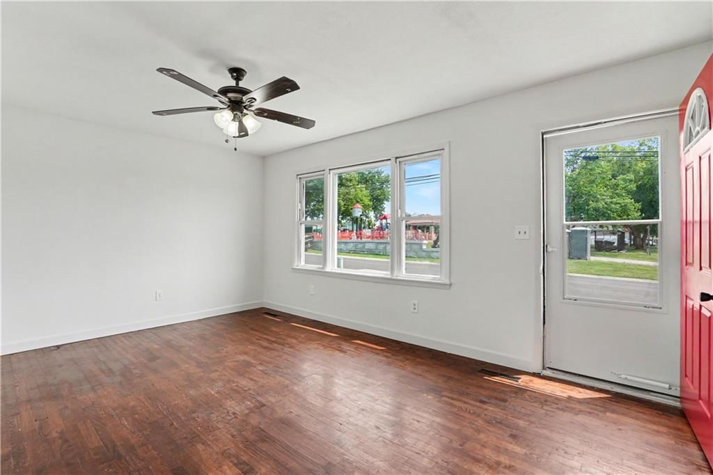 307 N Raum Street — photo 4