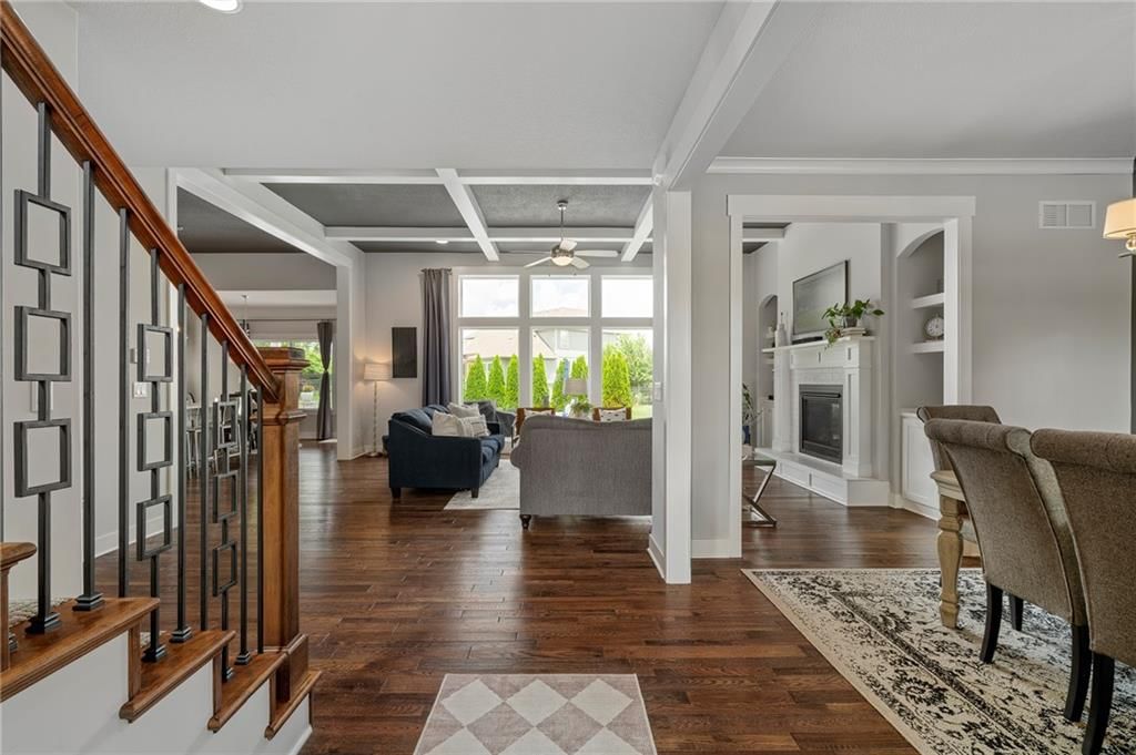 15854 W 165th Terrace — photo 6
