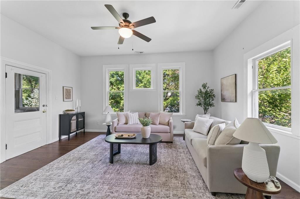 3217 Campbell Street — photo 30