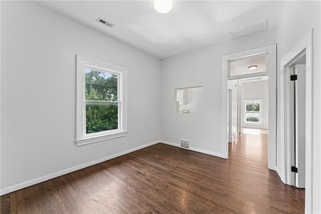 3217 Campbell Street — photo 31