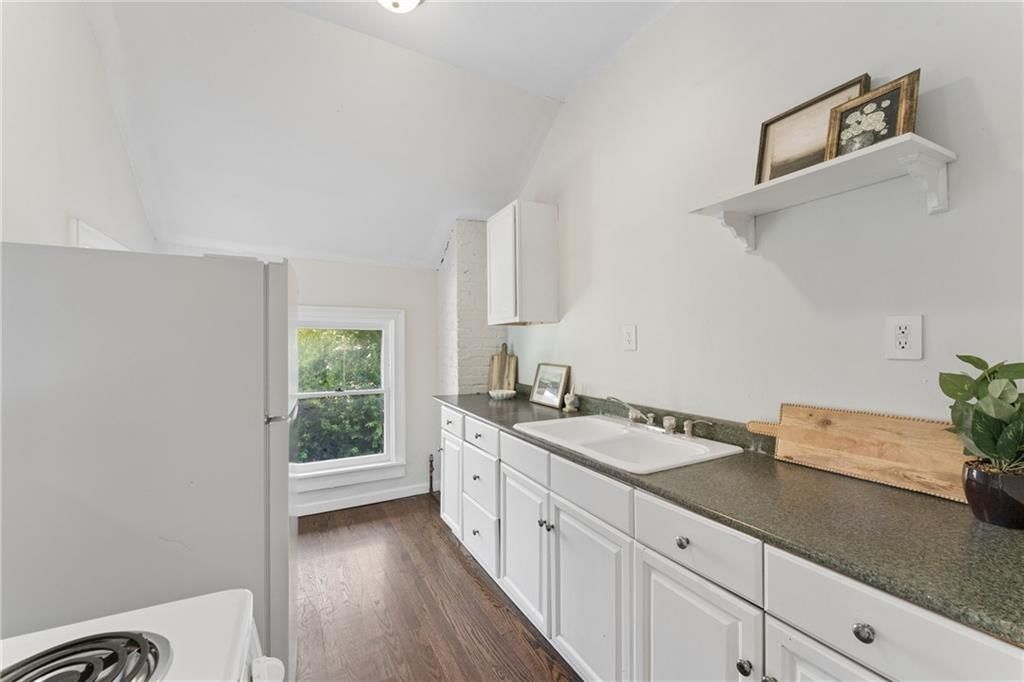 3217 Campbell Street — photo 34