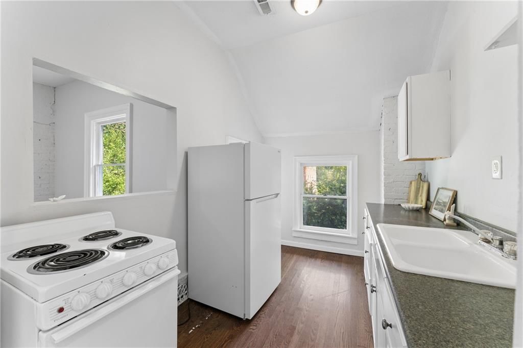 3217 Campbell Street — photo 35