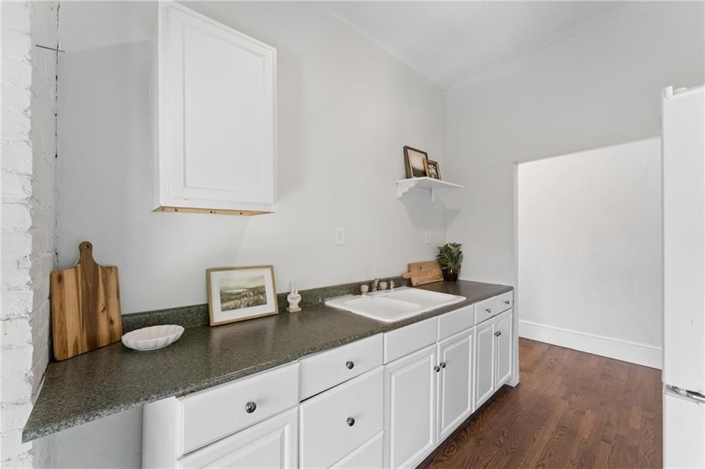 3217 Campbell Street — photo 36