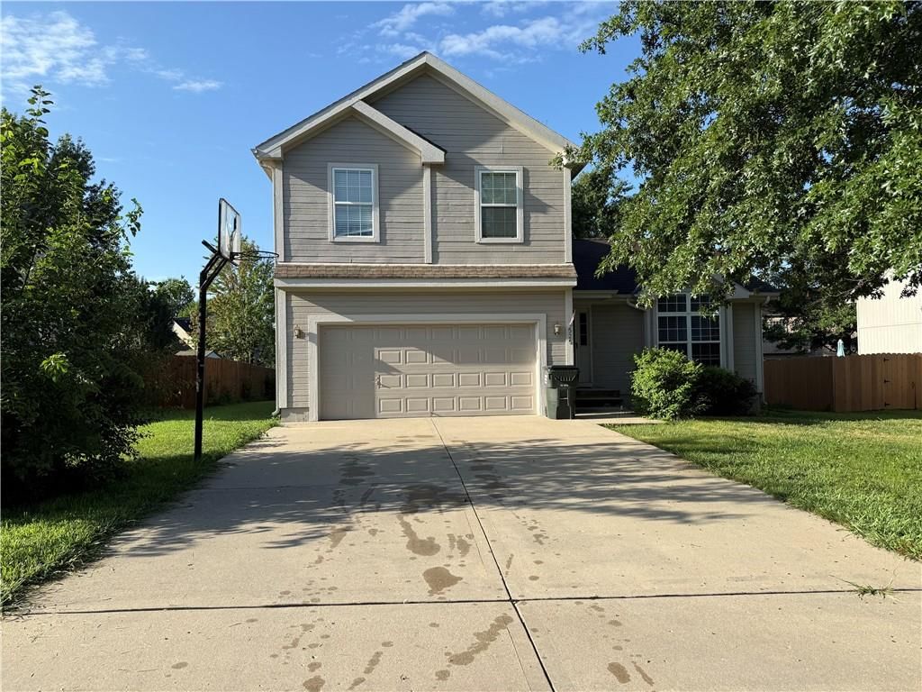 525 Parma Way — photo 1
