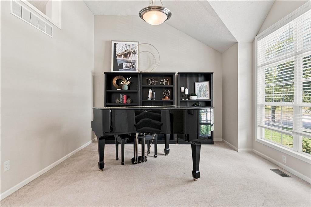 525 Parma Way — photo 3