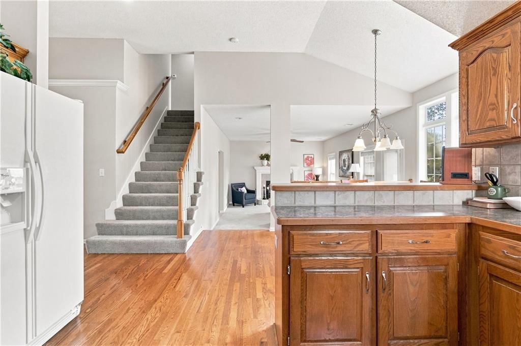 525 Parma Way — photo 5
