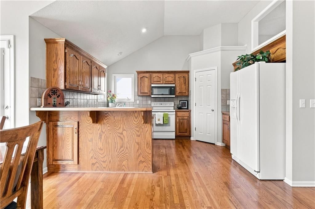 525 Parma Way — photo 10