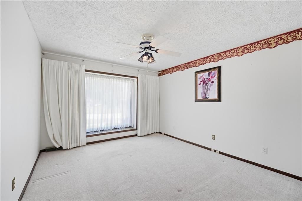 8001 Walker Avenue — photo 28