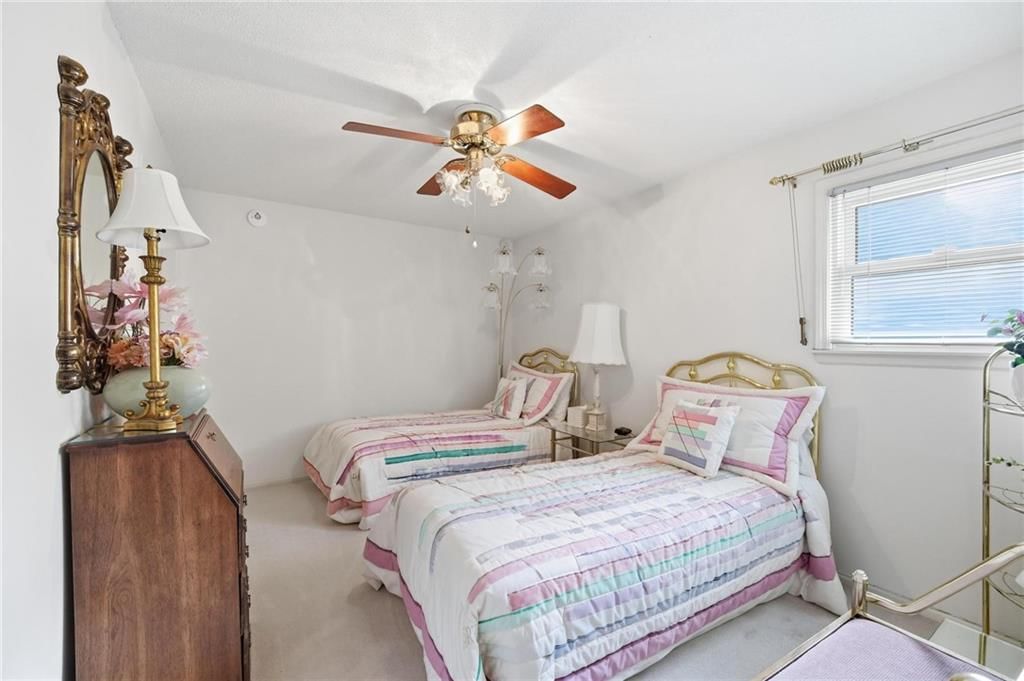 8001 Walker Avenue — photo 32