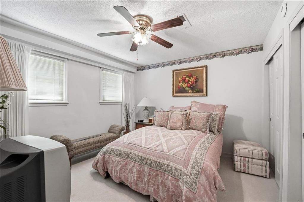 8001 Walker Avenue — photo 35