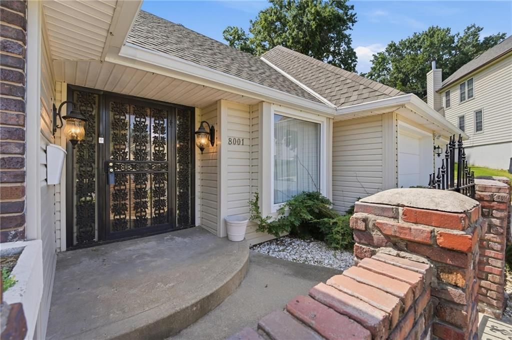 8001 Walker Avenue — photo 40