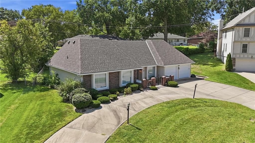 8001 Walker Avenue — photo 47