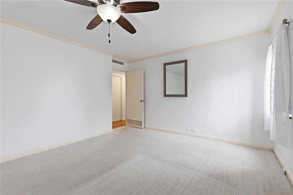 310 W 49 Street — photo 24