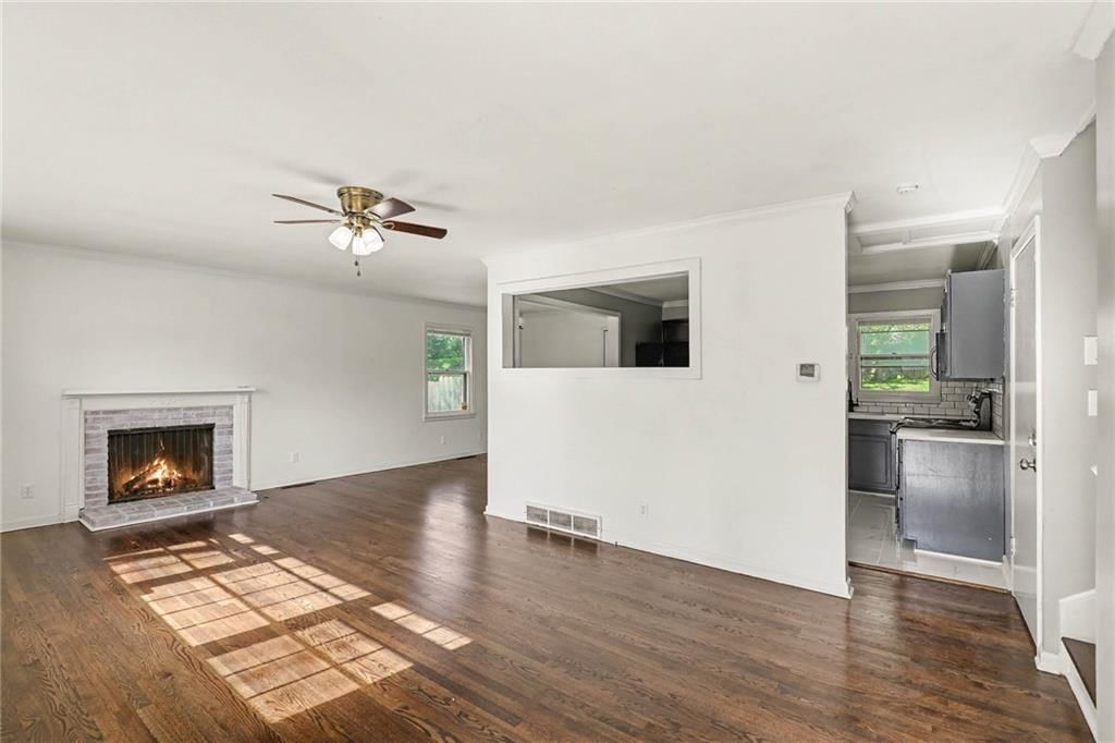 13516 Lowell Avenue — photo 7
