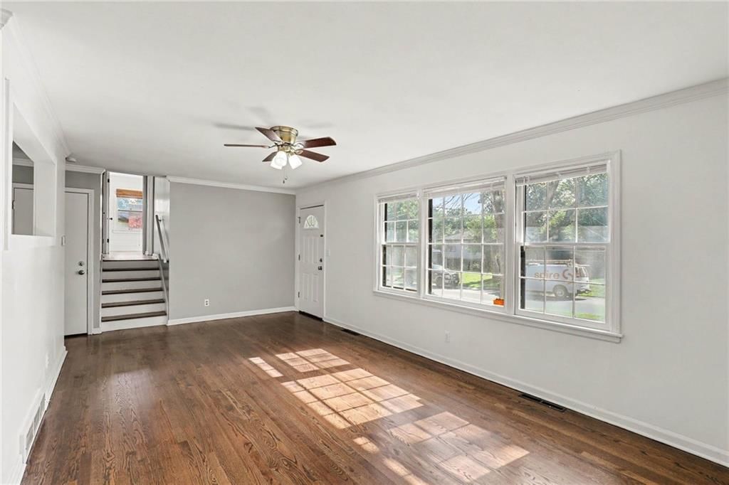 13516 Lowell Avenue — photo 8