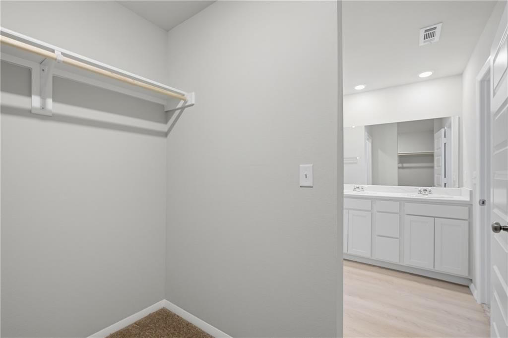 422 Valley View Drive — photo 11