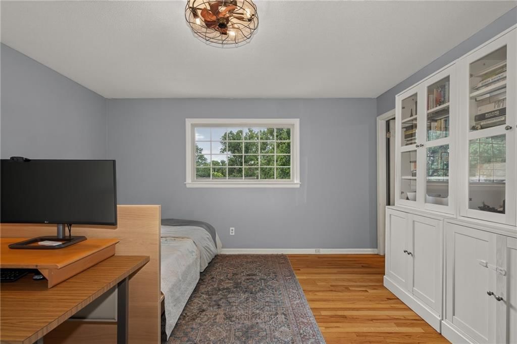 9104 W 106th Street — photo 29