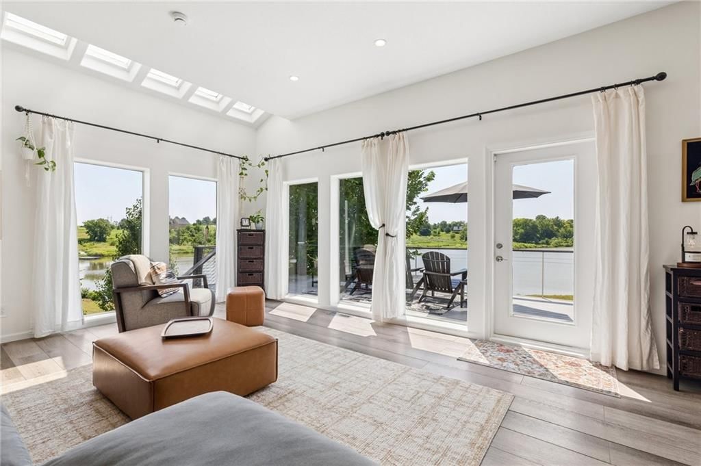 Photo 20 of 68 - 15404 Lake Point Drive, Bonner Springs, KS 66012