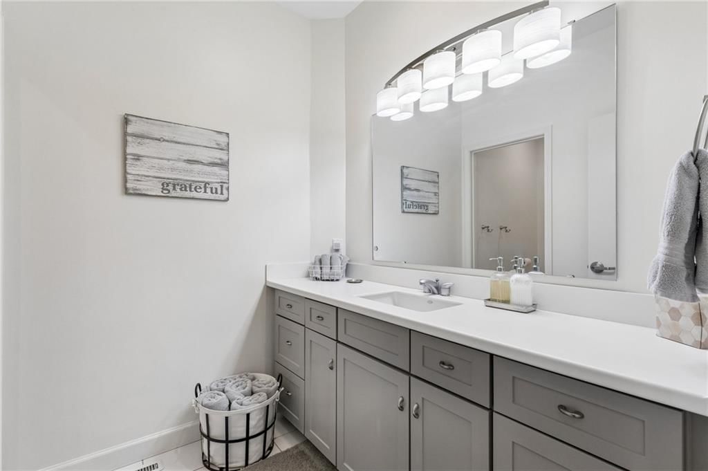 15404 Lake Point Drive — photo 37