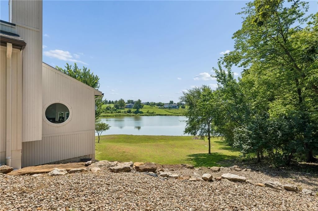 15404 Lake Point Drive — photo 52
