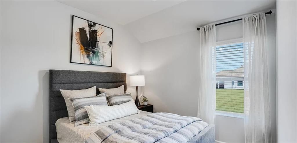 450 Valley View Drive — photo 2