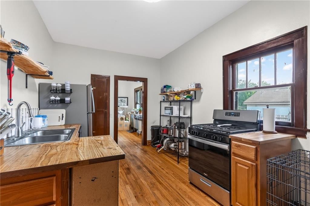 738 N Garland Avenue — photo 13