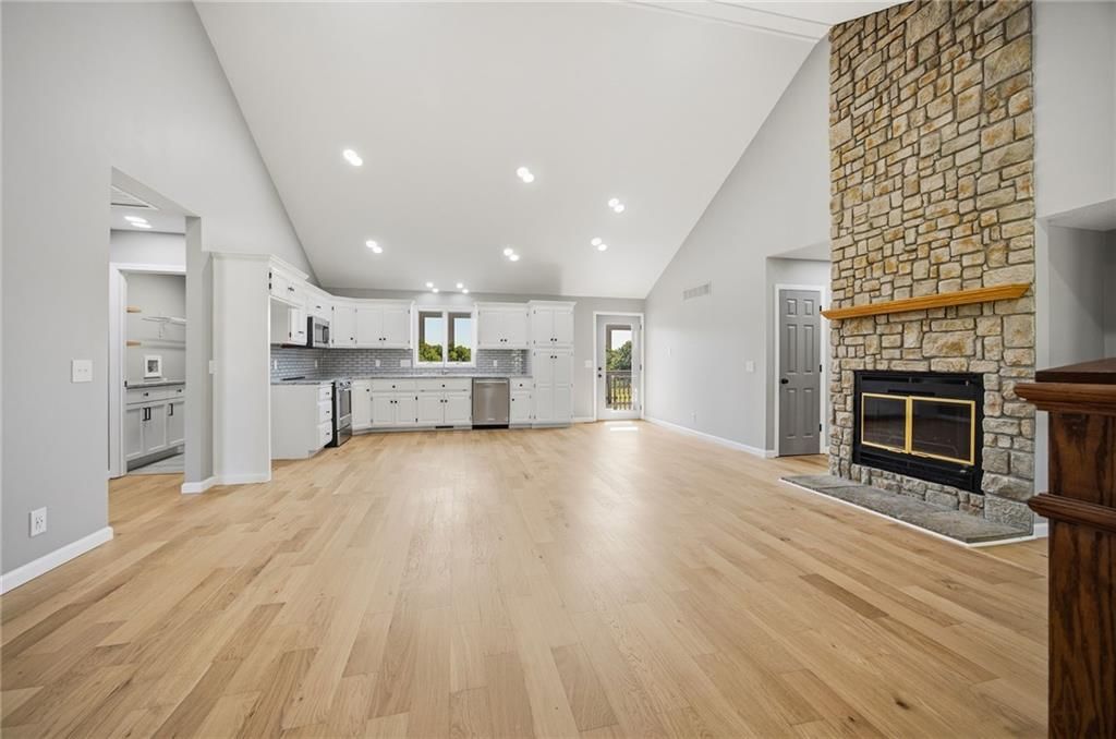 17409 Baxter Road — photo 6