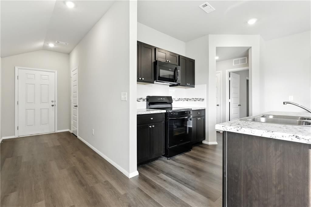 416 Valley View Drive — photo 5