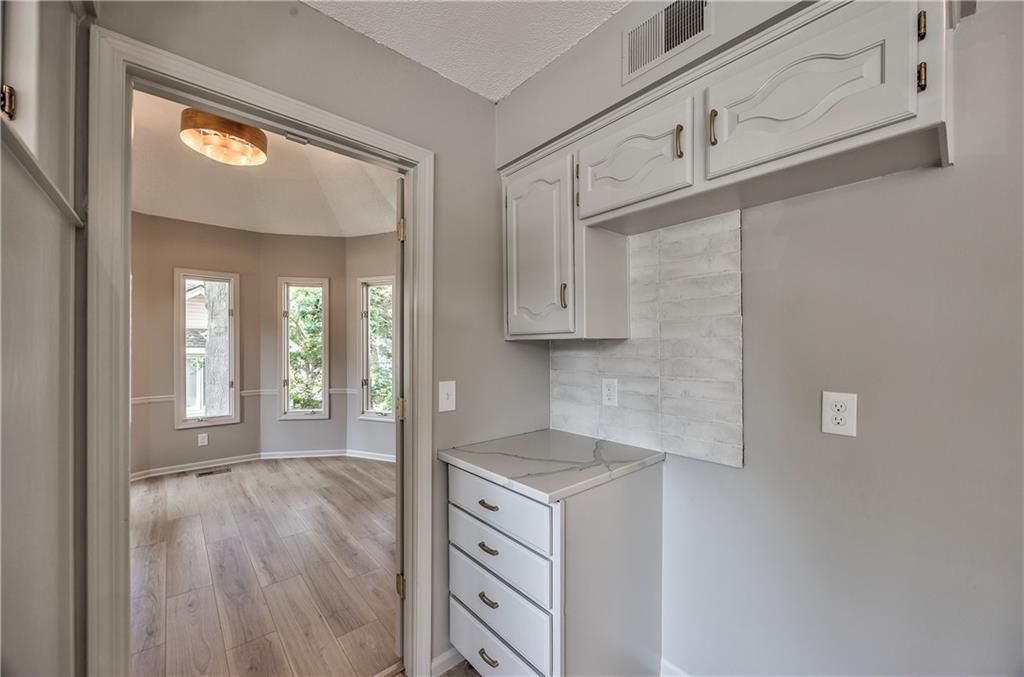 4512 W 90th Street — photo 11