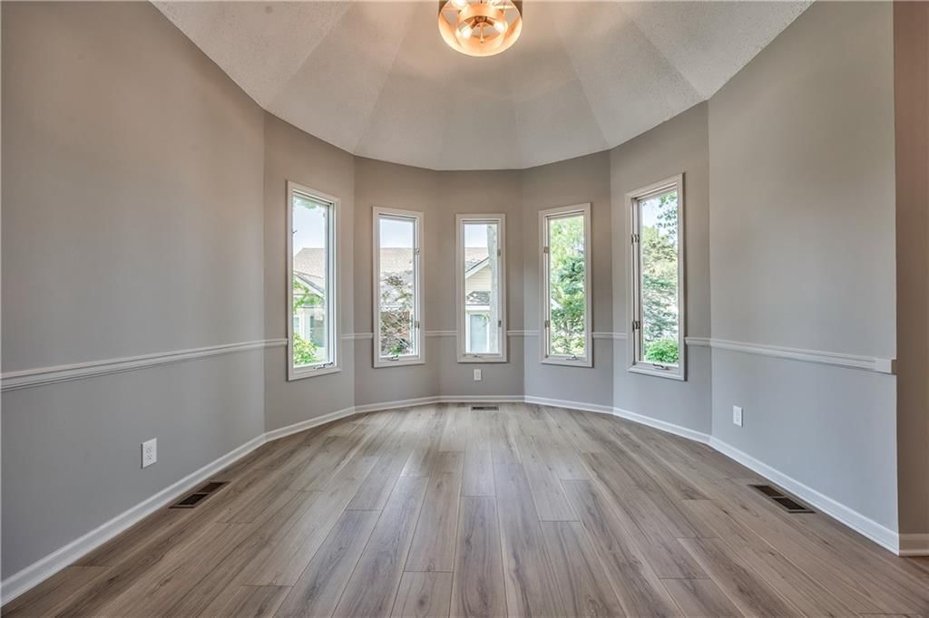 4512 W 90th Street — photo 12