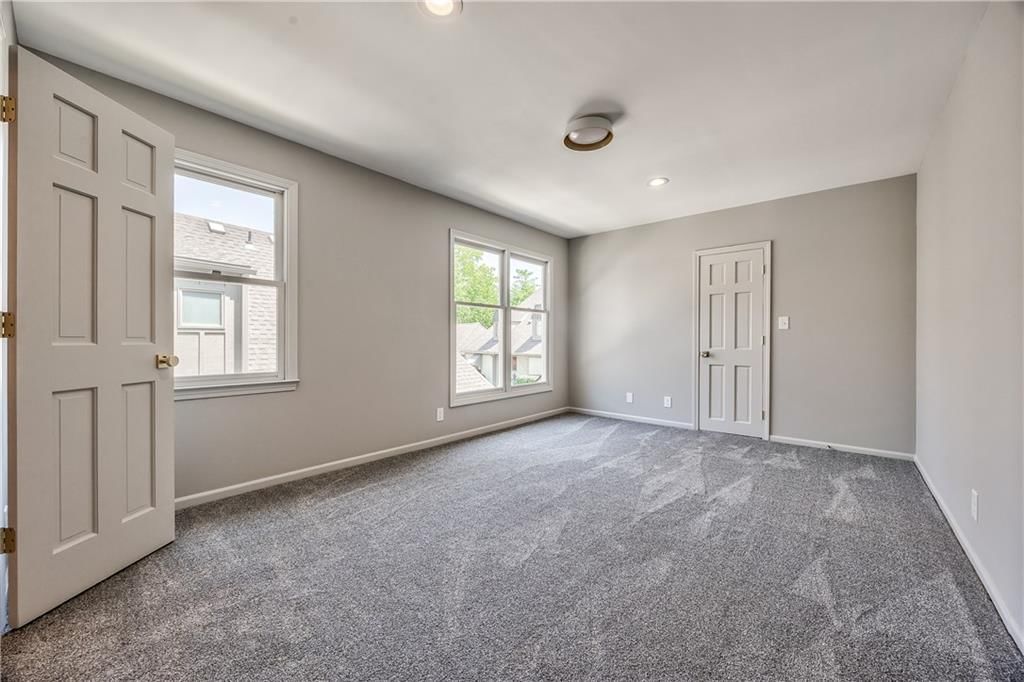 4512 W 90th Street — photo 32