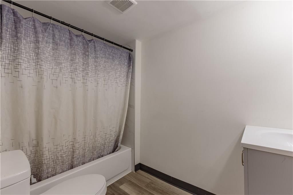 3443 E 6th Street — photo 28