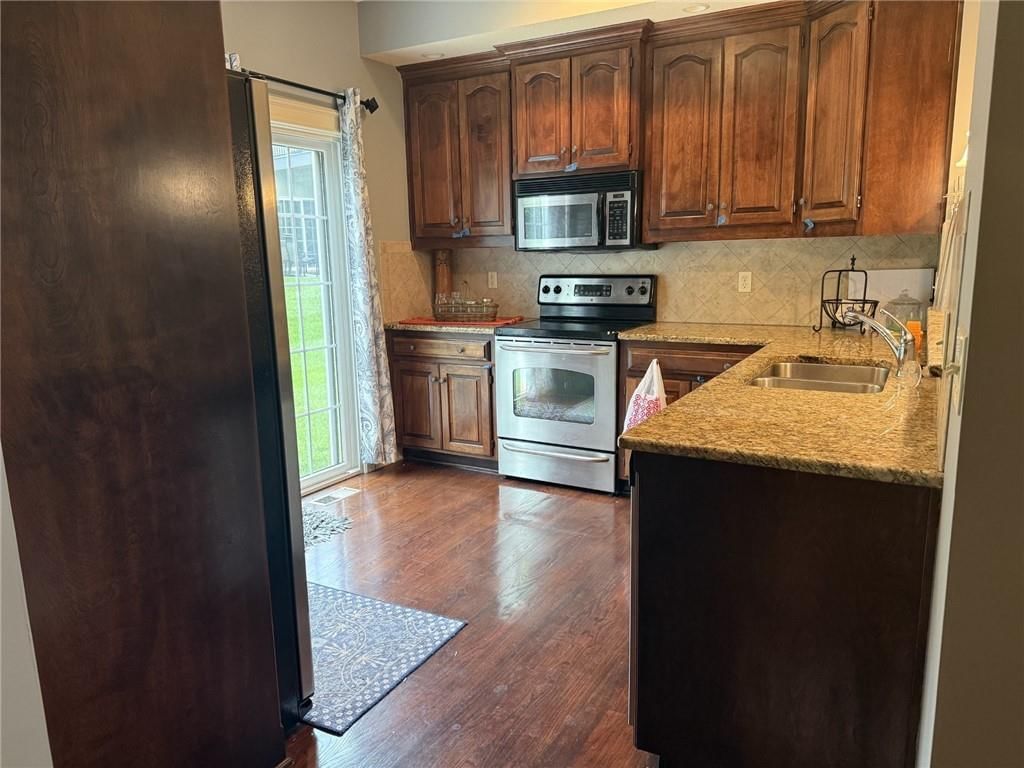 15608 W 61 Terrace — photo 5