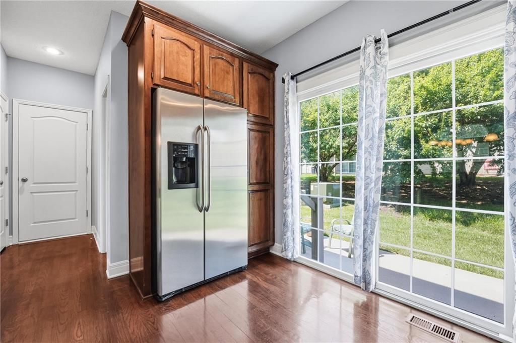 15608 W 61 Terrace — photo 9