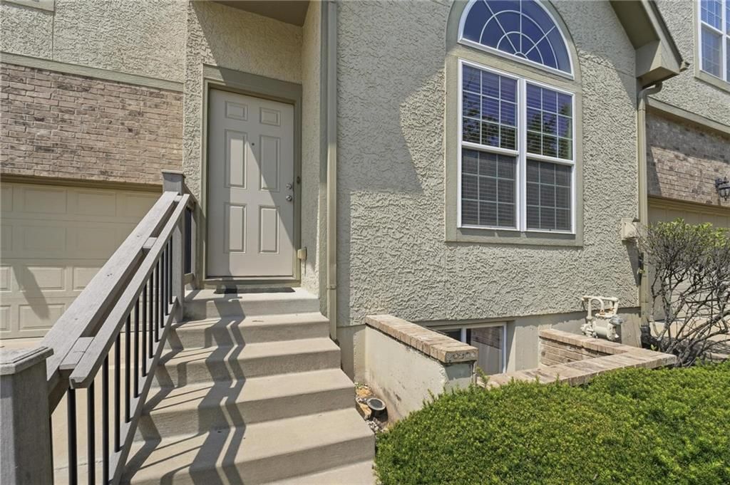 15608 W 61 Terrace — photo 35