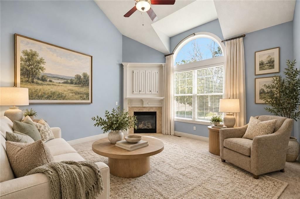15608 W 61 Terrace, Shawnee, KS: listing photo 3