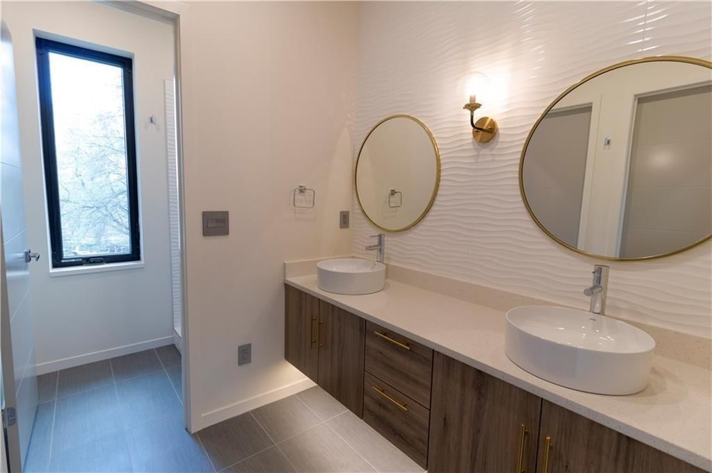 4722 Liberty Street — photo 38