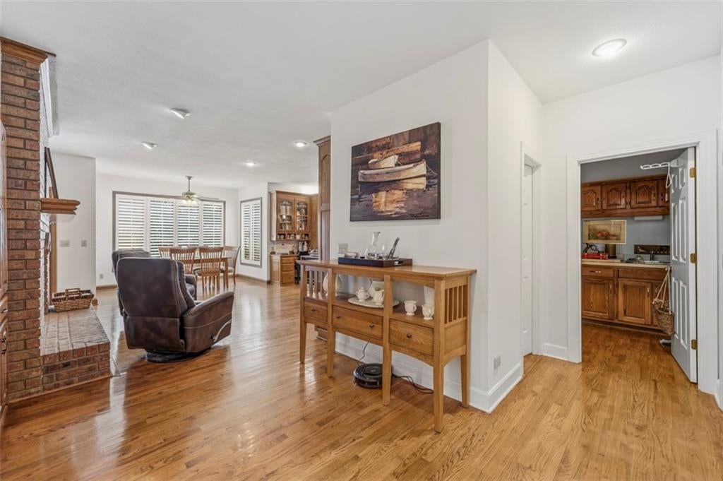 13007 Walmer Street — photo 18
