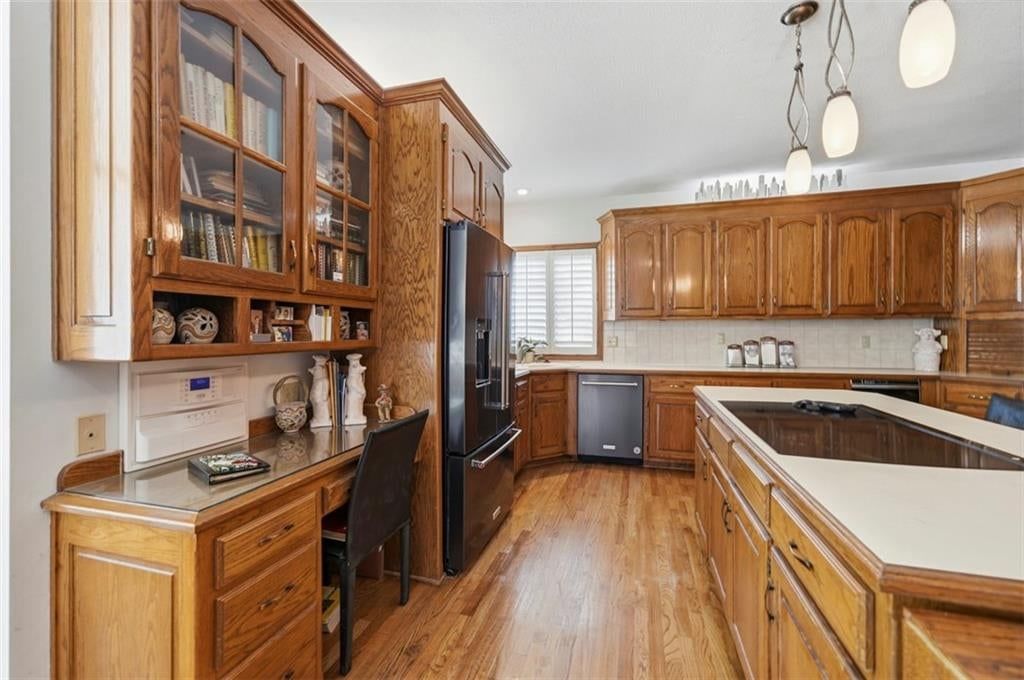 13007 Walmer Street — photo 25