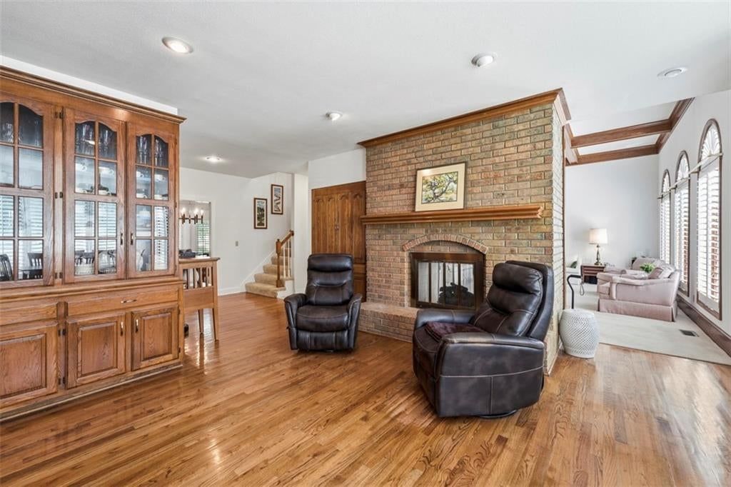 13007 Walmer Street — photo 29
