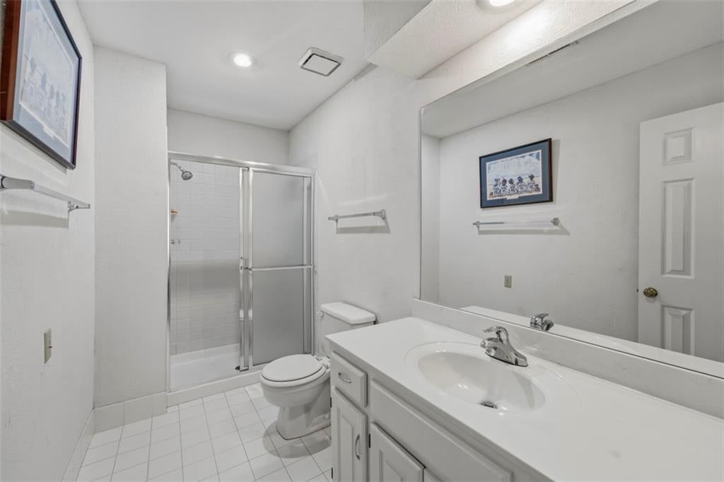 13007 Walmer Street — photo 47