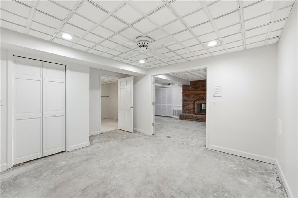 13007 Walmer Street — photo 63