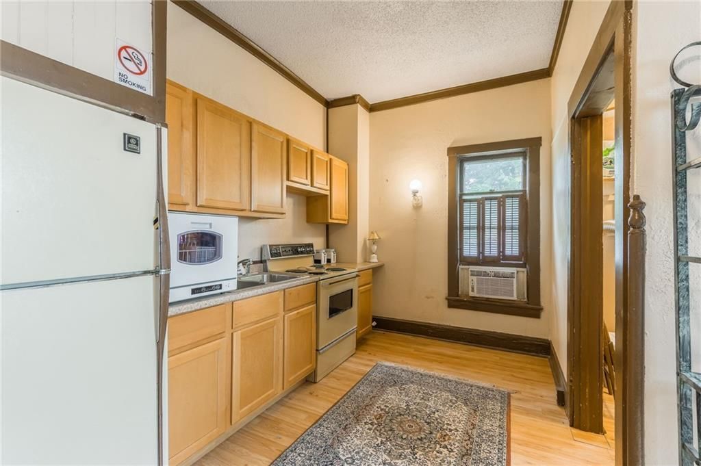 1321 South Street — photo 56
