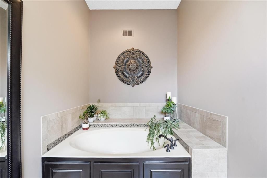 2507 NE 78th Terrace — photo 51