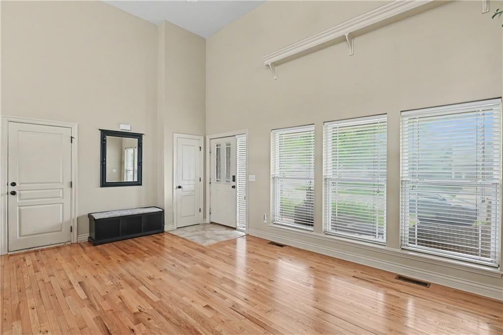 7133 Aminda Drive — photo 7