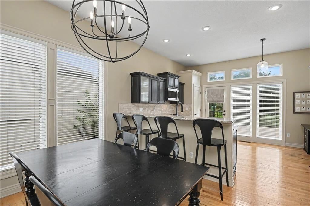 7133 Aminda Drive — photo 10